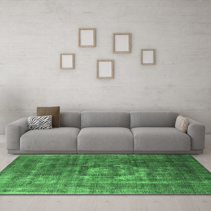 Machine Washable Oriental Emerald Green Industrial Area Rugs in a Living Room,, wshurb956emgrn