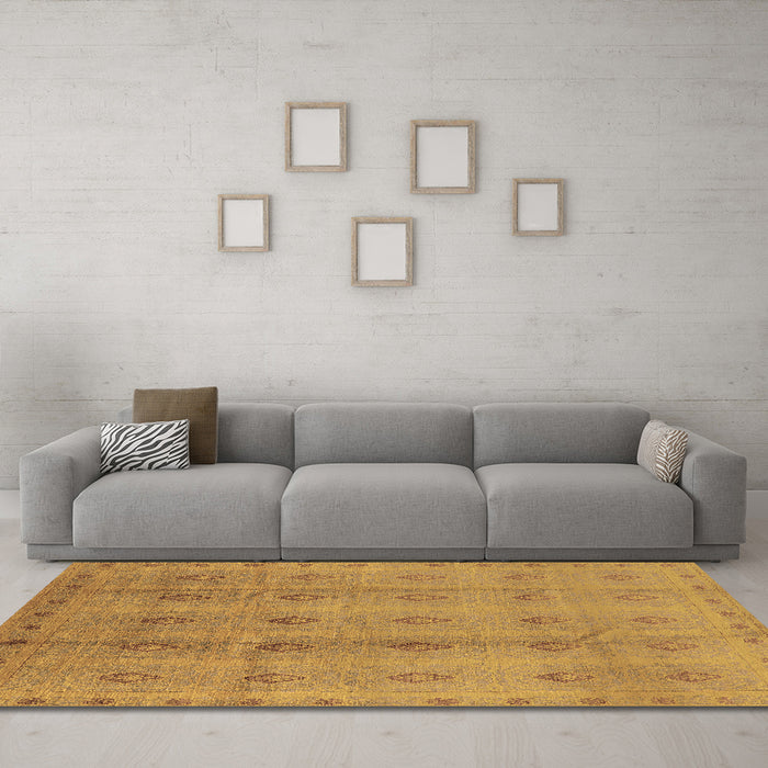 Machine Washable Oriental Brown Industrial Rug in a Living Room,, wshurb968brn