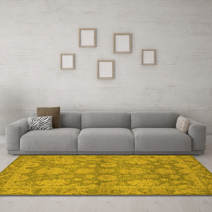 Machine Washable Oriental Yellow Industrial Rug in a Living Room, wshurb970yw