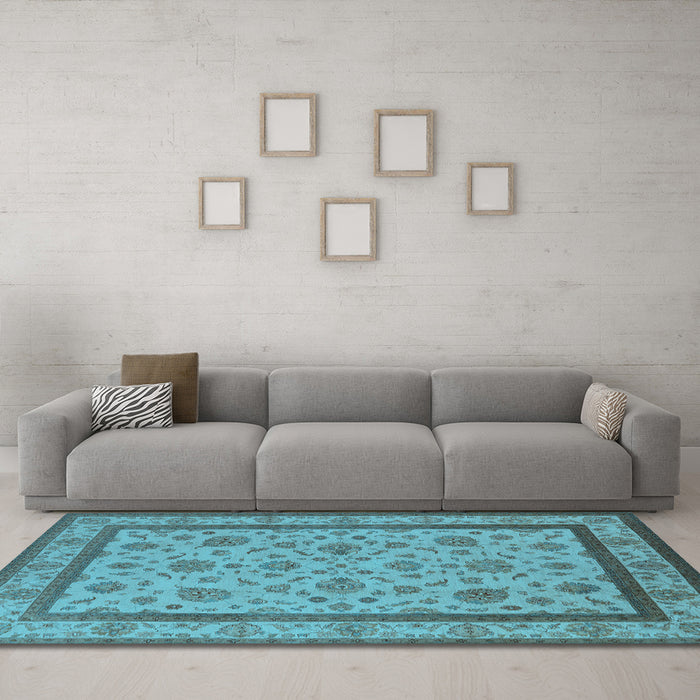 Machine Washable Oriental Light Blue Traditional Rug in a Living Room, wshurb979lblu