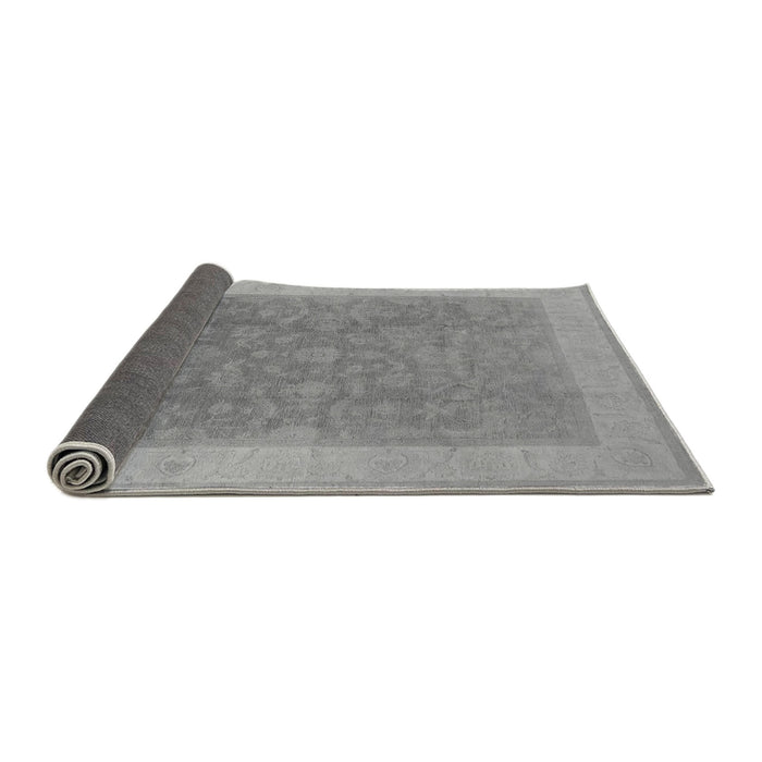 Sideview of Oriental Gray Traditional Rug, urb983gry