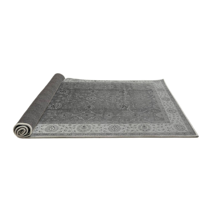 Sideview of Oriental Gray Traditional Rug, urb985gry