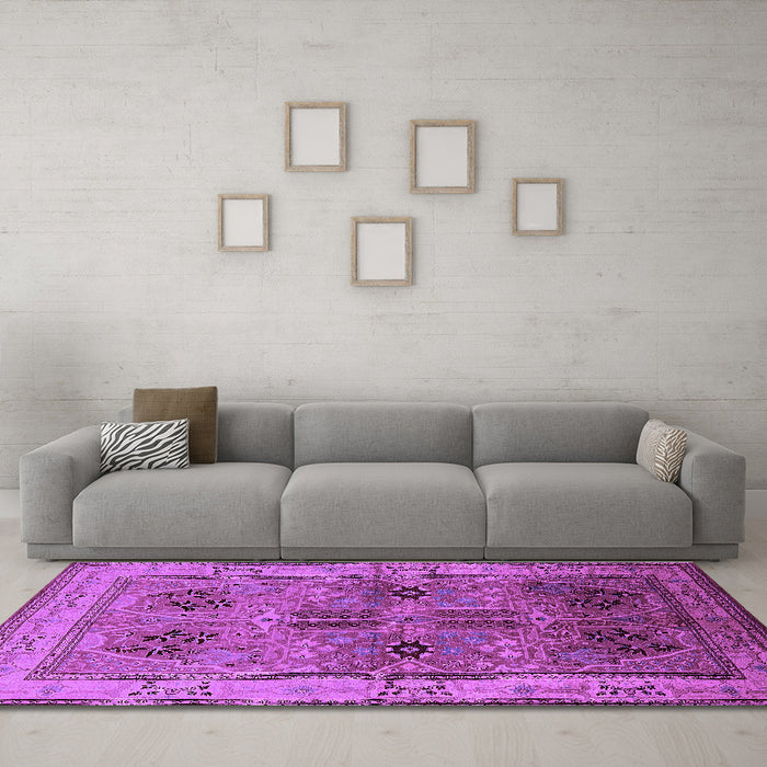 Machine Washable Oriental Purple Traditional Area Rugs in a Living Room, wshurb992pur