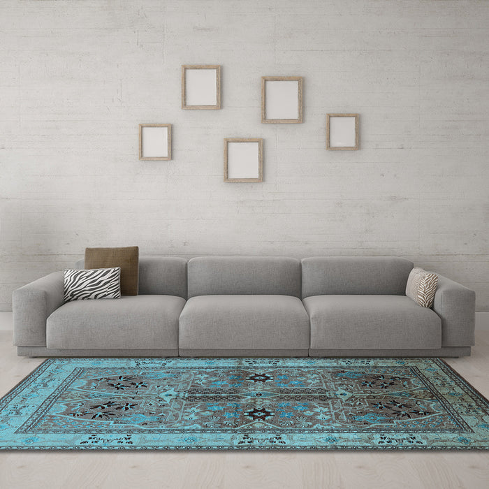 Machine Washable Oriental Light Blue Traditional Rug in a Living Room, wshurb992lblu