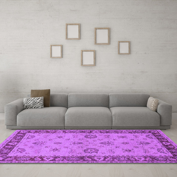 Machine Washable Oriental Purple Traditional Area Rugs in a Living Room, wshurb997pur