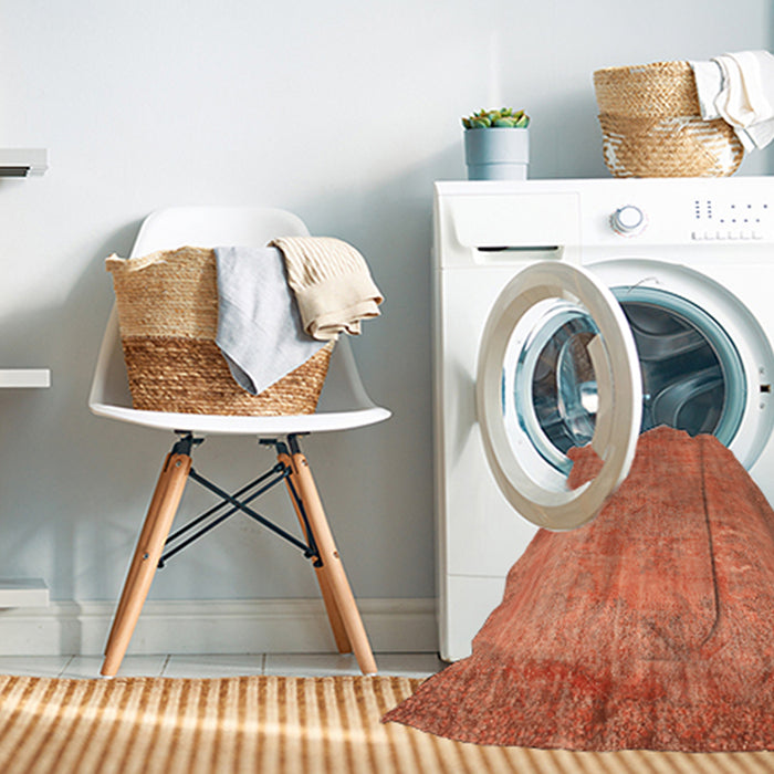 Machine Washable Contemporary Orange Red Rug in a Washing Machine, wshcon1015