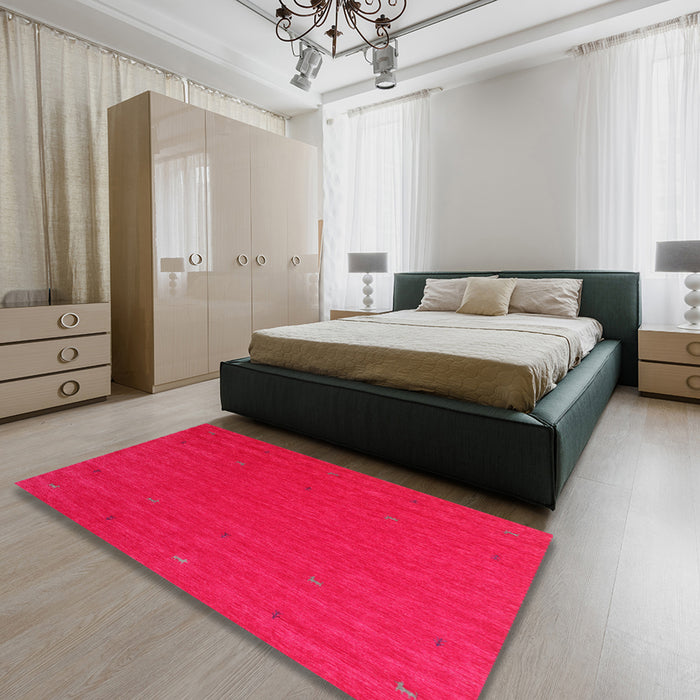 Machine Washable Contemporary Pink Rug in a Bedroom, wshcon1089