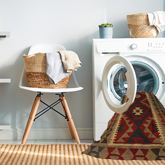 Machine Washable Contemporary Saffron Red Rug in a Washing Machine, wshcon1187