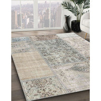 Contemporary Pale Silver Gray Patchwork Rug, con1189