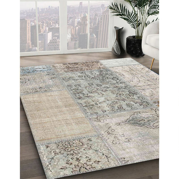 Machine Washable Contemporary Pale Silver Gray Rug in a Family Room, wshcon1189
