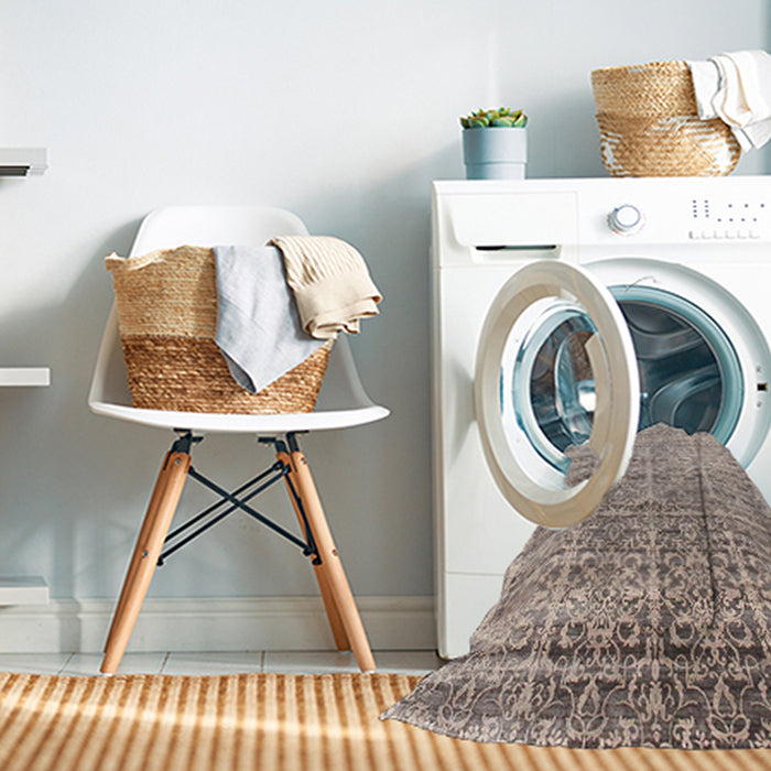 Machine Washable Contemporary Rose Pink Rug in a Washing Machine, wshcon1245