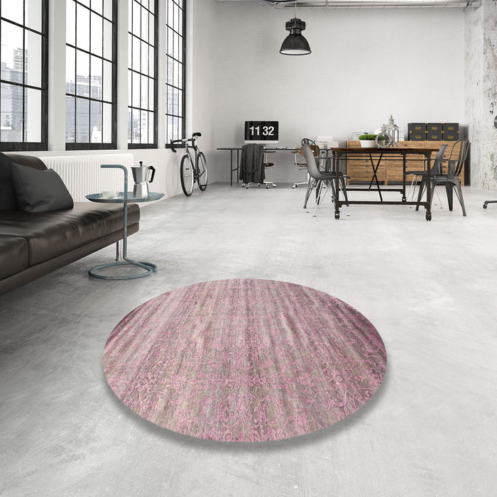 Round Contemporary Rose Pink or Pink Rose Pink Modern Rug in a Office, con1279