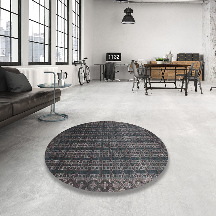 Round Machine Washable Contemporary Smokey Gray Rug in a Office, wshcon1301