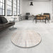 Round Contemporary Pale Silver Gray Modern Rug in a Office, con1305