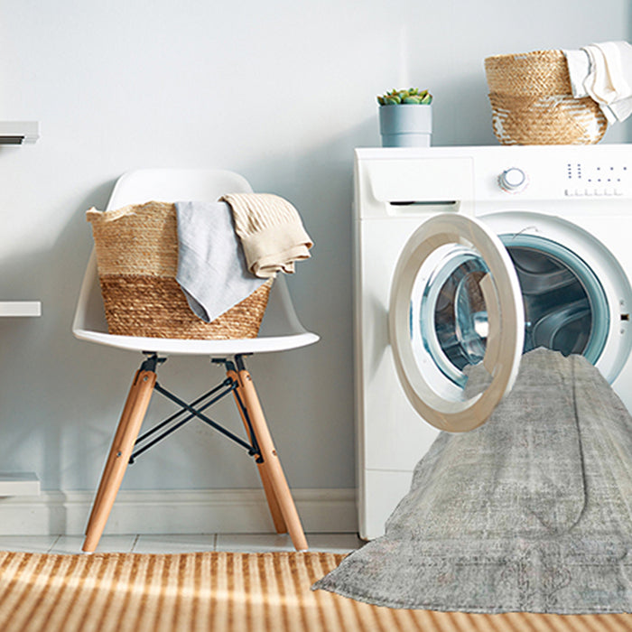 Machine Washable Contemporary Dark Gray Rug in a Washing Machine, wshcon1310