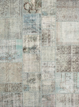Contemporary Pale Silver Gray Patchwork Rug, con1393