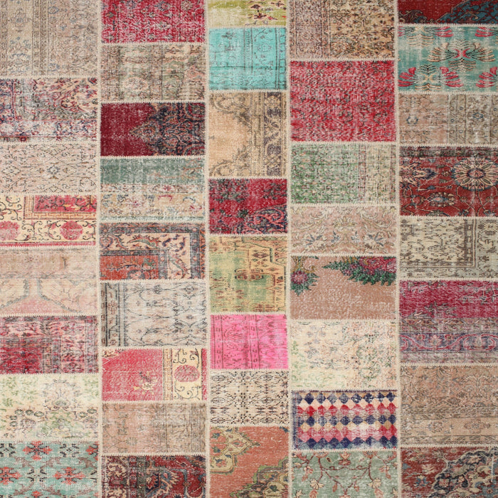 Square Contemporary Rust Pink Patchwork Rug, con1396
