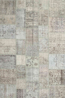Contemporary Pale Silver Gray Patchwork Rug, con1399