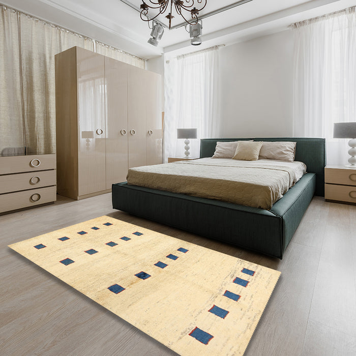 Contemporary Sun Yellow Solid Rug in a Bedroom, con1404