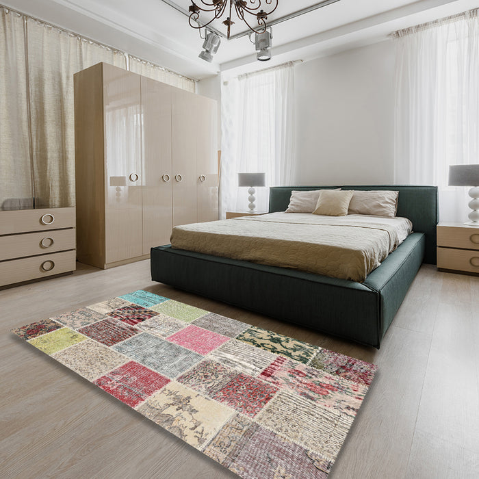 Contemporary Dark Almond Brown Patchwork Rug in a Bedroom, con1425