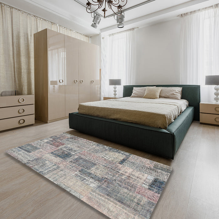 Contemporary Pale Silver Gray Patchwork Rug in a Bedroom, con1444