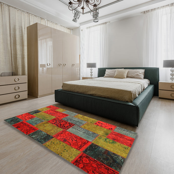 Contemporary Brown Patchwork Rug in a Bedroom, con1454