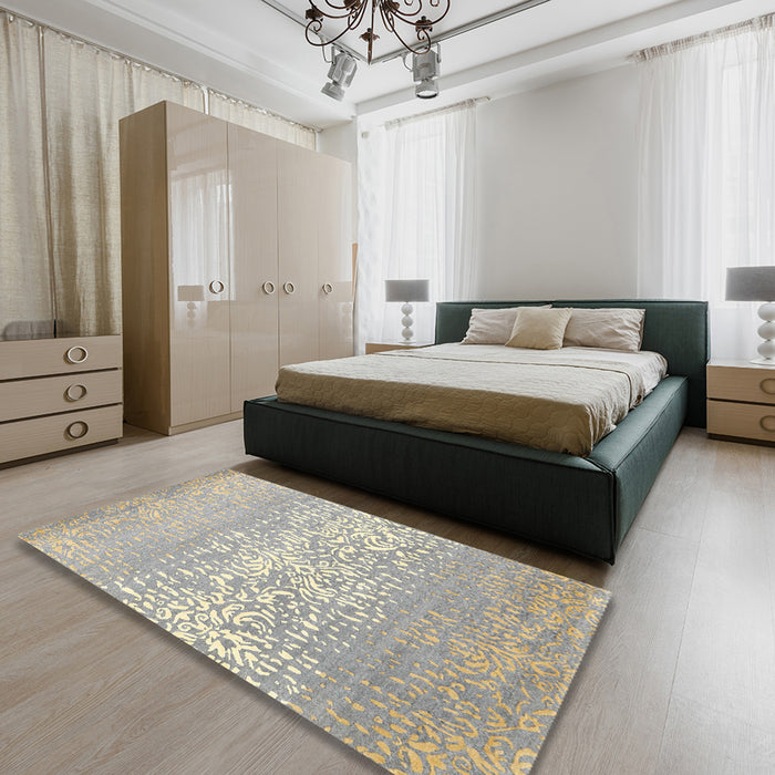 Contemporary Tan Brown Modern Rug in a Bedroom, con1477