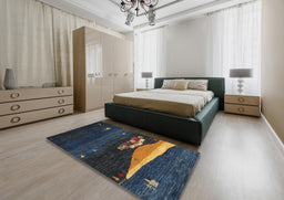 Contemporary Carbon Gray Modern Rug in a Bedroom, con1489