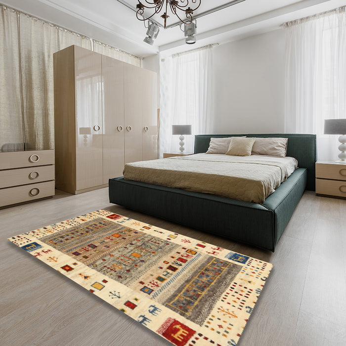 Machine Washable Contemporary Gold Brown Rug in a Bedroom, wshcon1518