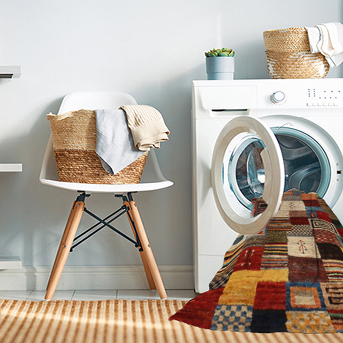 Machine Washable Contemporary Tomato Red Rug in a Washing Machine, wshcon1519