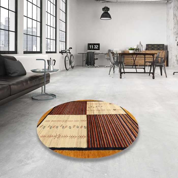 Round Machine Washable Contemporary Brown Red Rug in a Office, wshcon1520