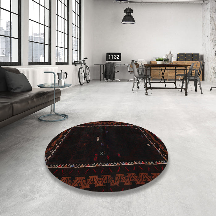 Round Machine Washable Contemporary Black Brown Rug in a Office, wshcon1527