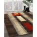 Contemporary Red Modern Rug in Family Room, con1538