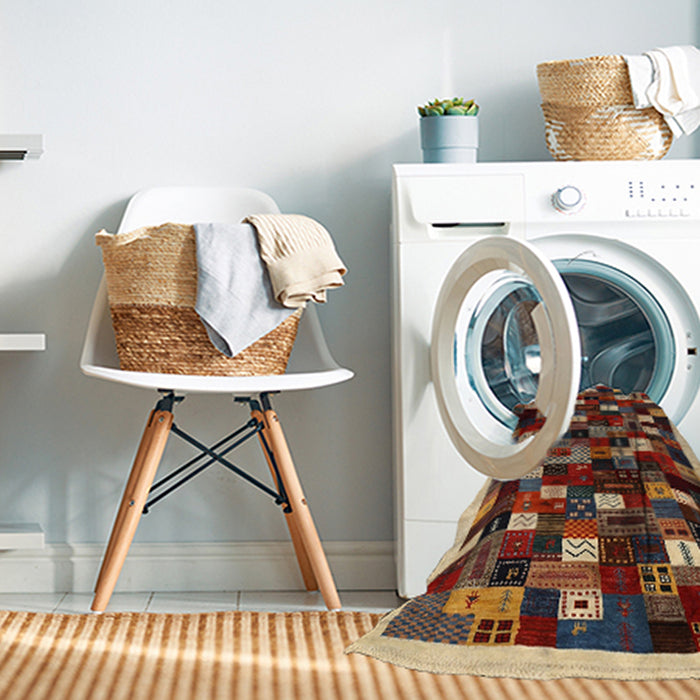 Machine Washable Contemporary Saffron Red Rug in a Washing Machine, wshcon1539