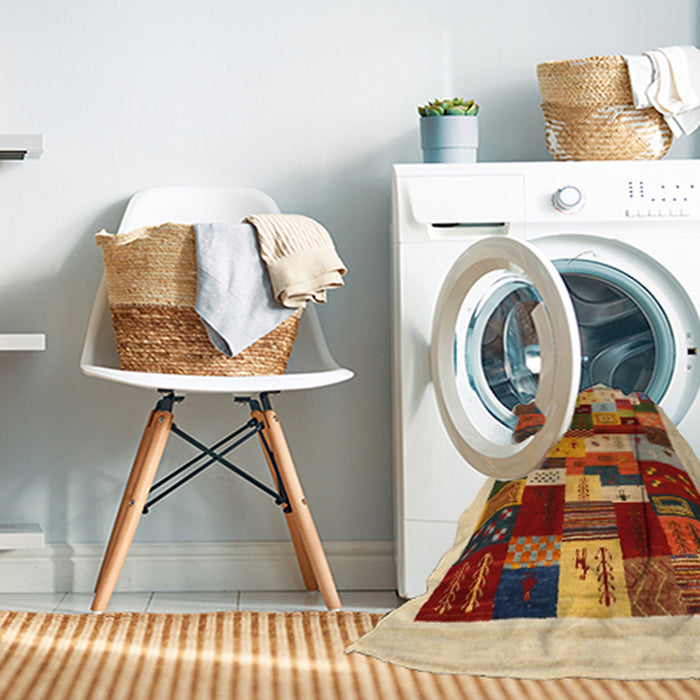 Machine Washable Contemporary Fire Brick Red Rug in a Washing Machine, wshcon1559