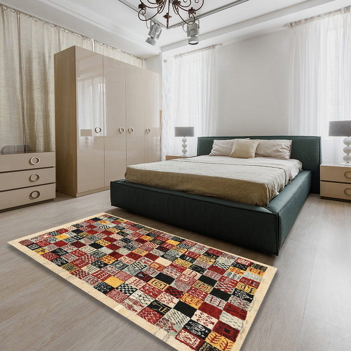 Machine Washable Contemporary Saffron Red Rug in a Bedroom, wshcon1564