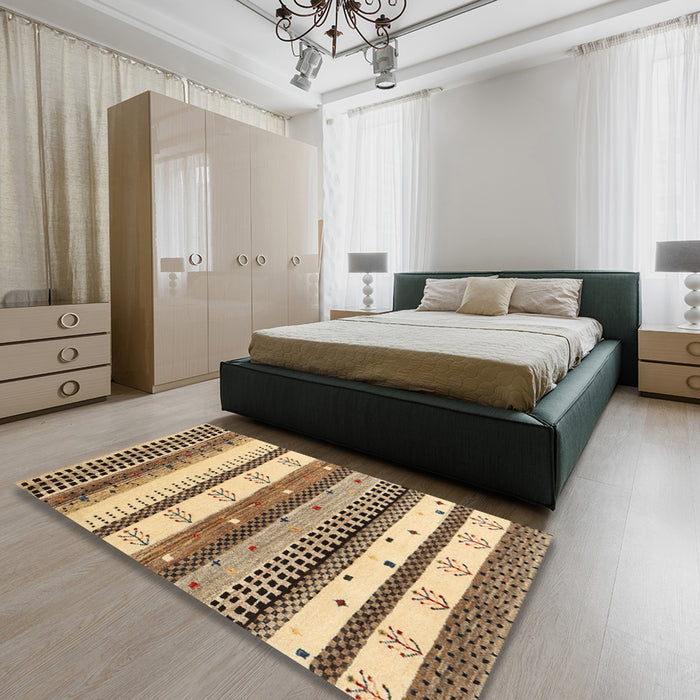 Contemporary Sienna Brown Modern Rug in a Bedroom, con1566