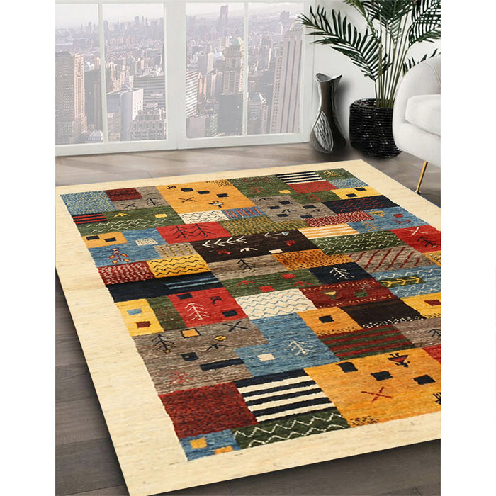 Contemporary Sangria Brown Modern Rug in Family Room, con1573