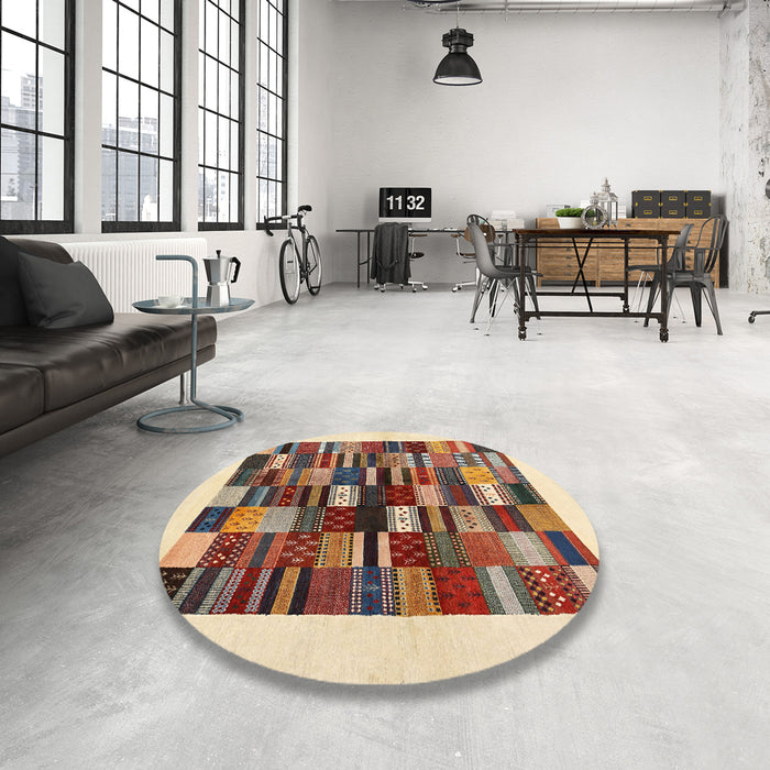 Round Machine Washable Contemporary Brown Gold Rug in a Office, wshcon1593