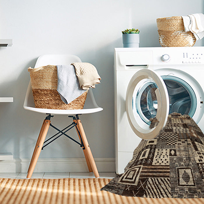Machine Washable Contemporary Bakers Brown Rug in a Washing Machine, wshcon1598