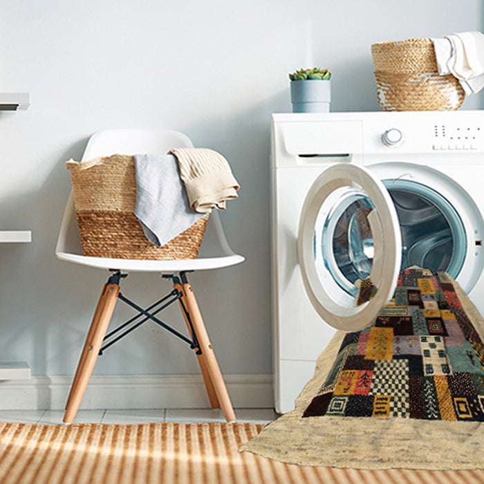 Machine Washable Contemporary Sangria Brown Rug in a Washing Machine, wshcon1625