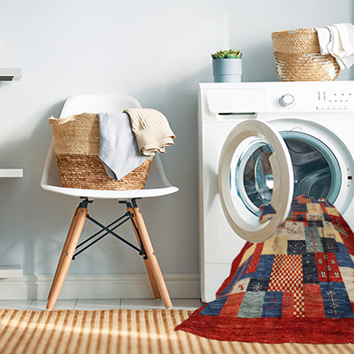 Machine Washable Contemporary Red Rug in a Washing Machine, wshcon1627