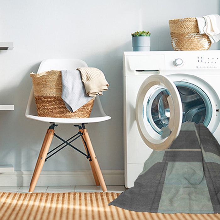 Machine Washable Contemporary Carbon Gray Rug in a Washing Machine, wshcon1687