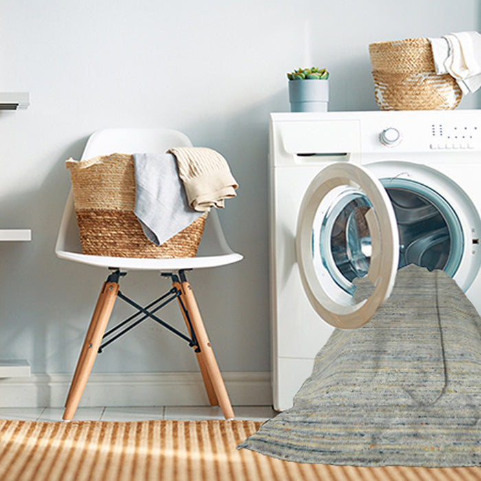Machine Washable Contemporary Pale Silver Gray Rug in a Washing Machine, wshcon1716