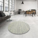 Round Contemporary Pale Silver Gray Modern Rug in a Office, con1719