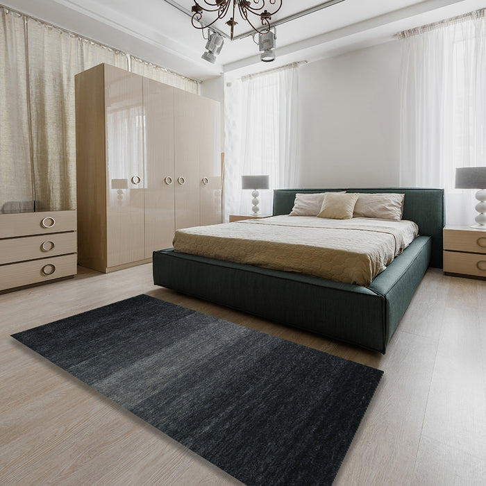 Contemporary Mid Gray Modern Rug in a Bedroom, con1793