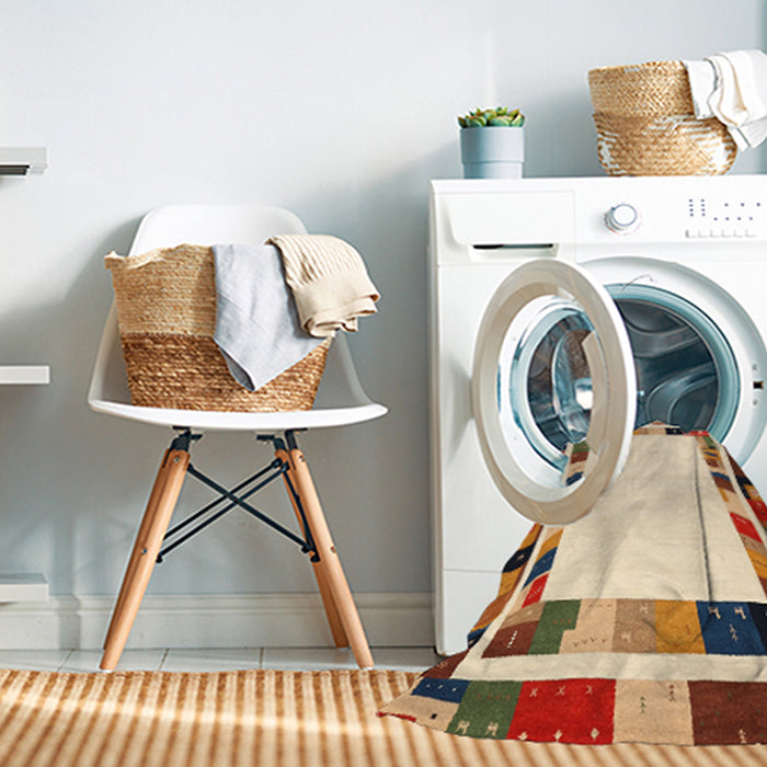 Machine Washable Contemporary Gold Rug in a Washing Machine, wshcon1810