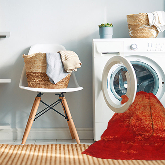 Machine Washable Contemporary Orange Red Rug in a Washing Machine, wshcon1820