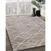 Contemporary Pale Silver Gray Modern Rug in Family Room, con1865