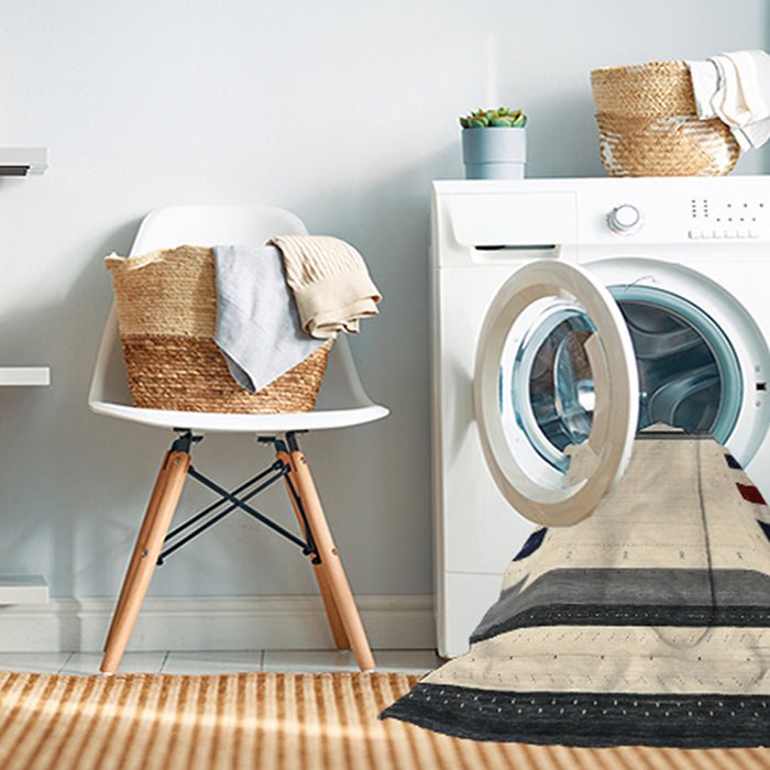 Machine Washable Contemporary Gold Rug in a Washing Machine, wshcon1911